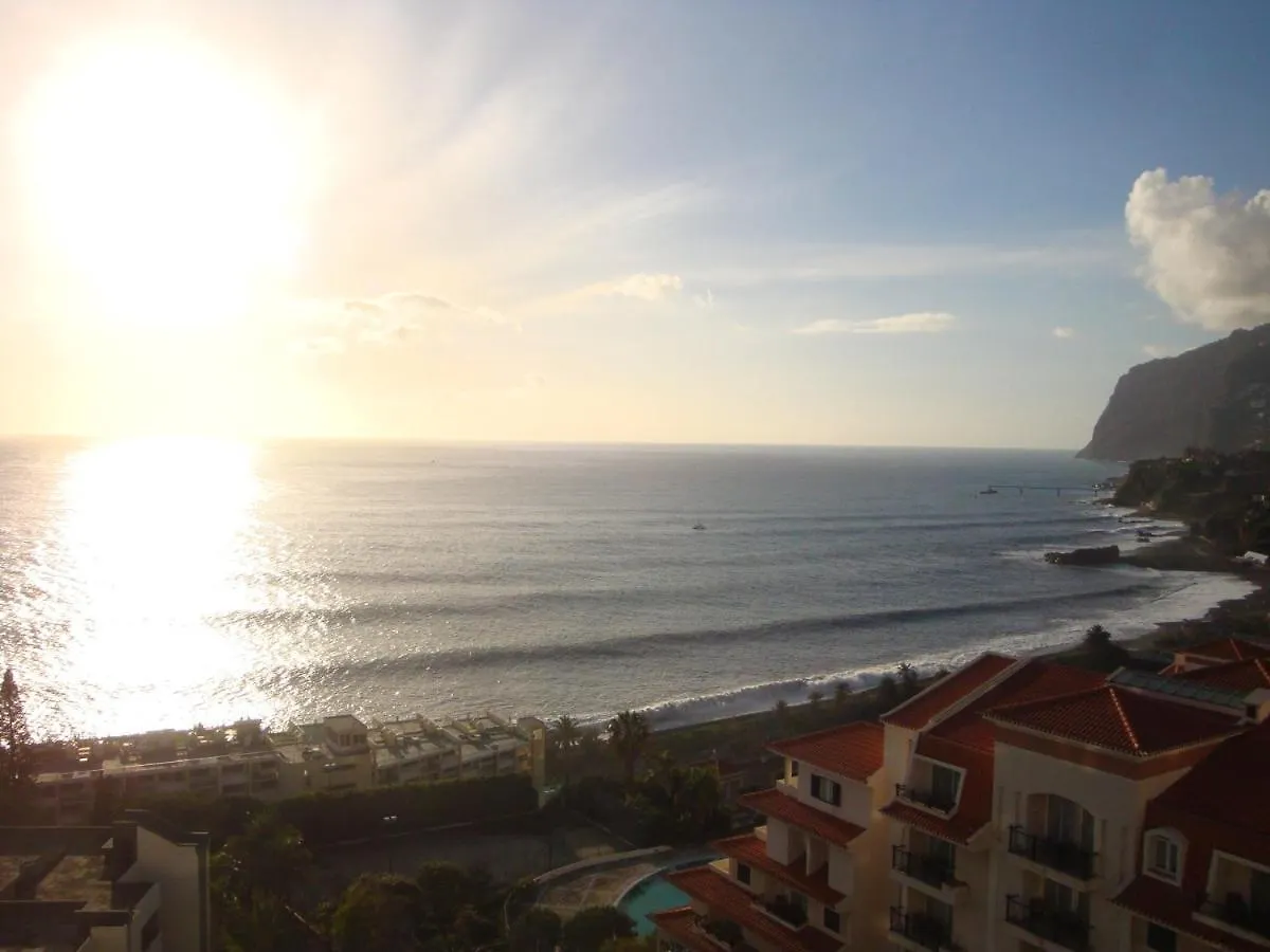 Listen The Sound Of The Sea - The Sunset Of Your Dreams Funchal  0*, Funchal (Madeira) Portugal